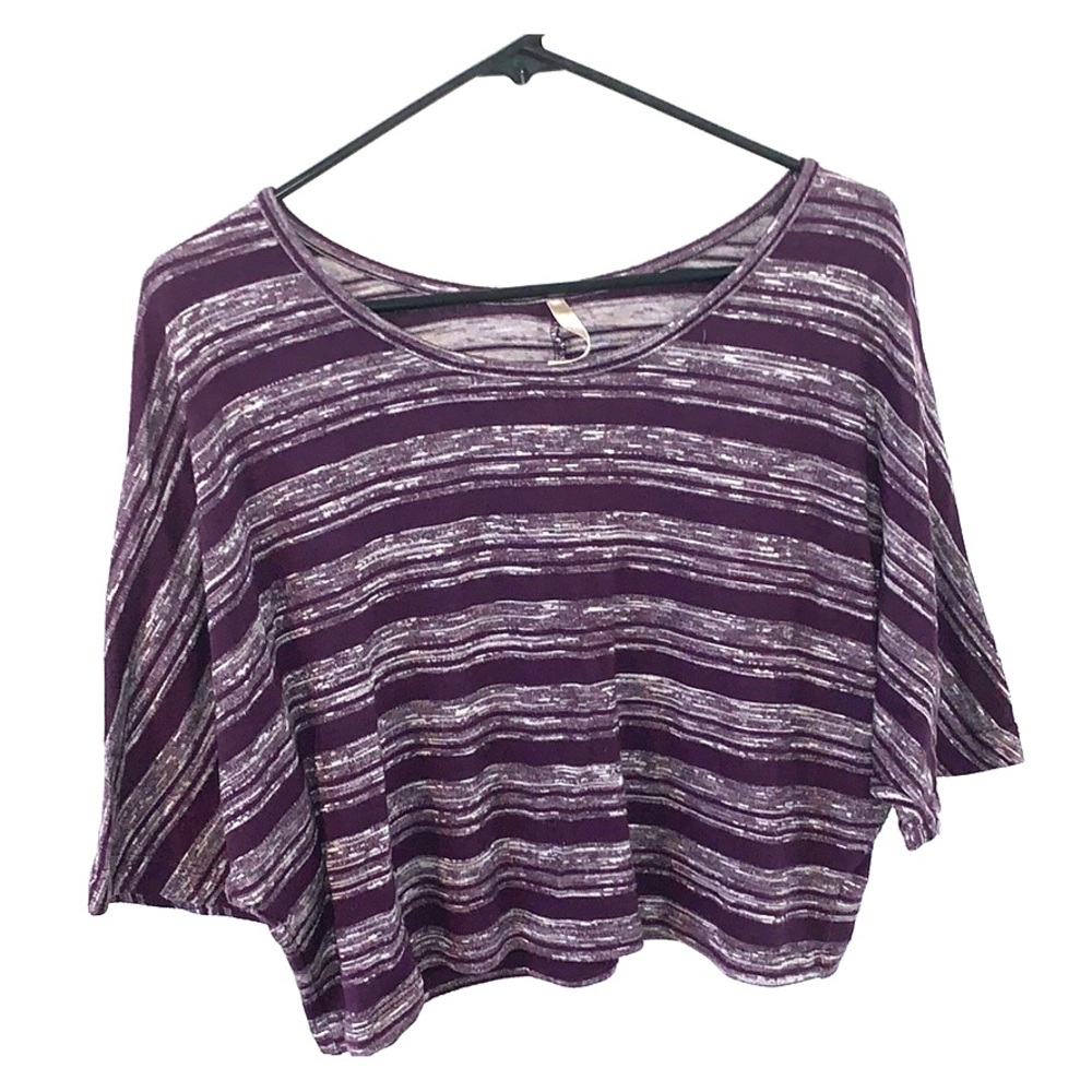 Cropped stripe shirt